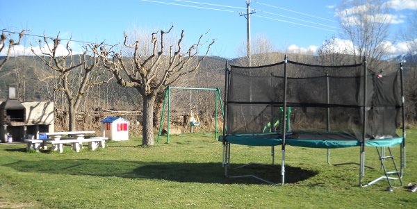 jardí i barbacoa